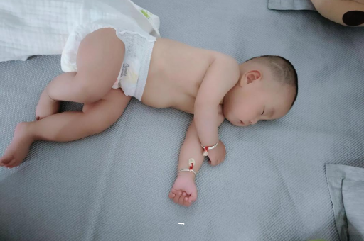 京山怀孕初期腰特别酸